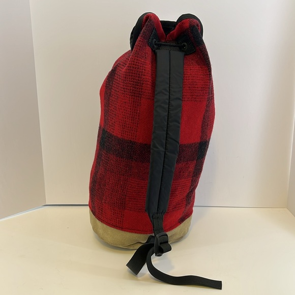 Vintage Pendleton 100% Wool Red & Black Tartan Plaid Flannel + Suede Sling Bag main image 8